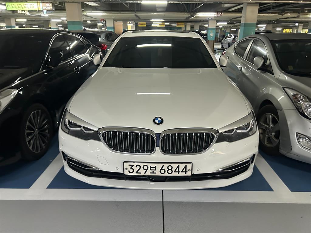 2020 BMW 5 Series (7th Gen) 520i