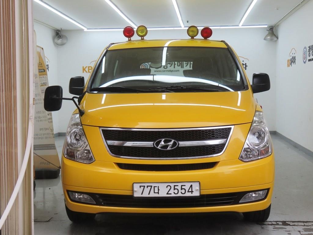 2014 Hyundai Grand Starex CHILD SAFETY VEHICLE
