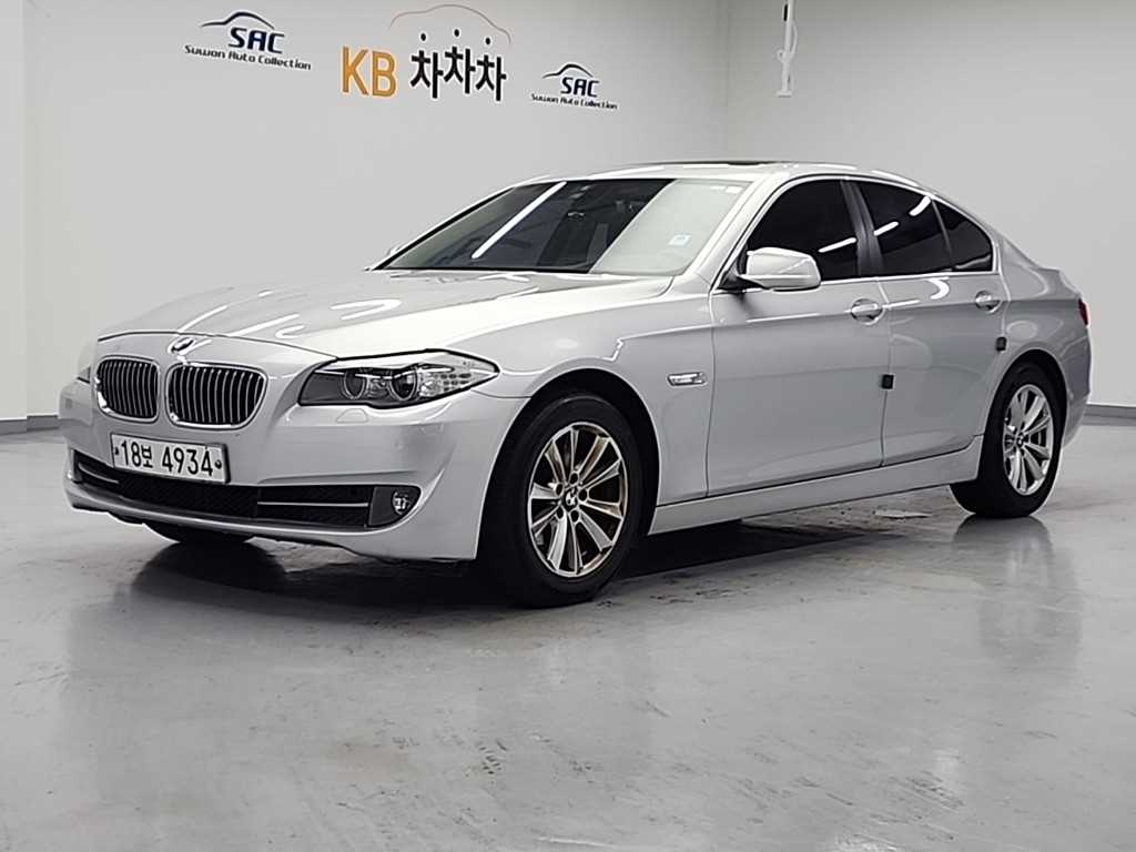 2011 BMW 5 Series (6th Gen) 520d